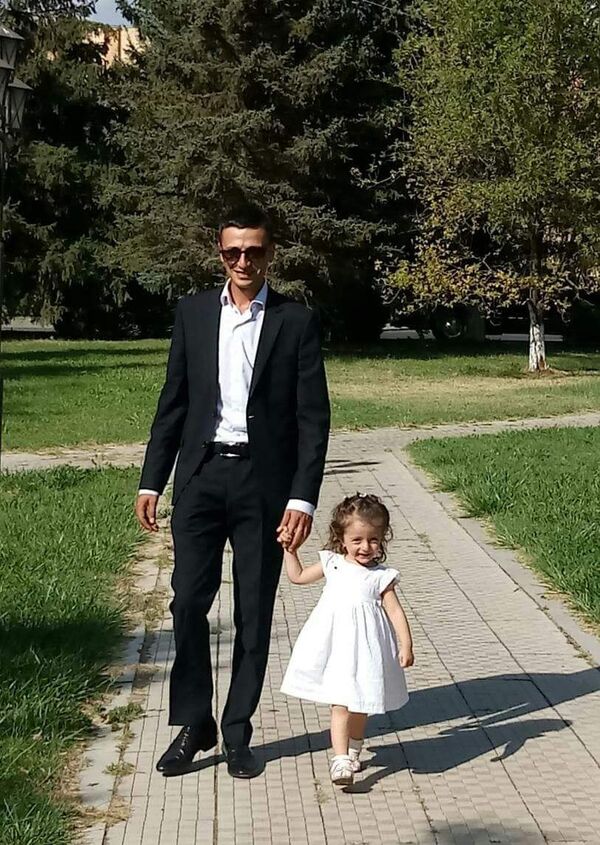 Հարութը երազում էր շատ երեխաներ ունենալ. ռազմական բժիշկը զոհվեց` 2 վիրավորներին փրկելով  - Sputnik Արմենիա