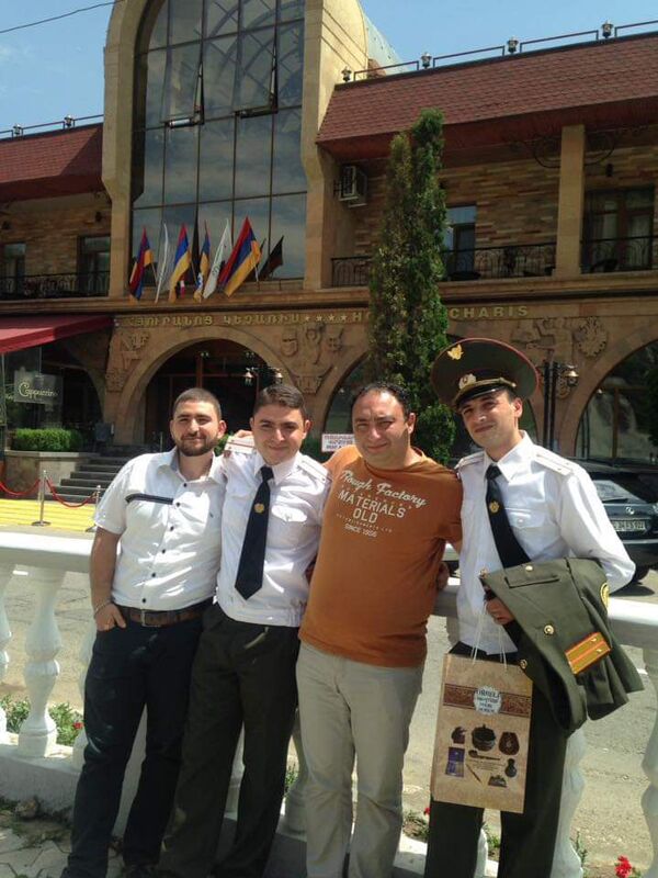 Հարութը երազում էր շատ երեխաներ ունենալ. ռազմական բժիշկը զոհվեց` 2 վիրավորներին փրկելով  - Sputnik Արմենիա