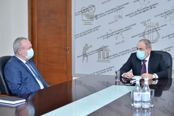 Լավ հիմքերը պետք է շարունակական լինեն. Փաշինյանը ներկայացրել է ԿԳՄՍ նորանշանակ նախարարին Լավ հիմքերը պետք է շարունակական լինեն. Փաշինյանը ներկայացրել է ԿԳՄՍ նորանշանակ նախարարին - Sputnik Արմենիա