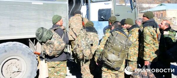 Армянские вооружённые силы покидают Карвачарский район - Sputnik Արմենիա