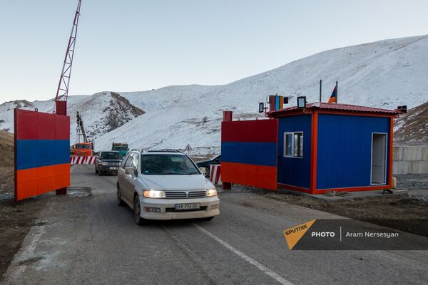 Վերջին ճամփորդությունը դեպի Քարվաճառ, կամ ինչ ենք թողնում թշնամուն. լուսանկարներ - Sputnik Արմենիա