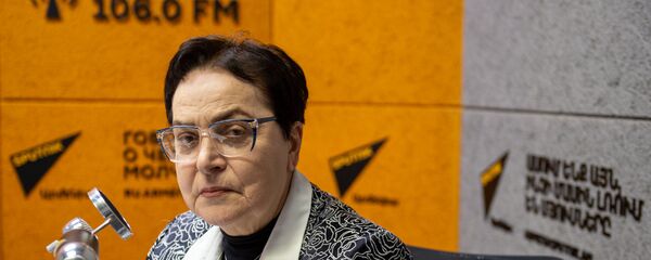 Лариса Алавердян в гостях радио Sputnik Лариса Алавердян в гостях радио Sputnik - Sputnik Արմենիա