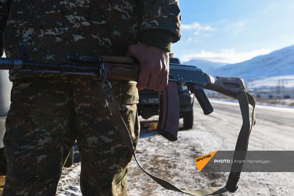 Սոթքի ոսկու հանքավայր տանող ճանապարհը փակ է. ինչ իրավիճակ է հիմա այդ տարածքում Սոթքի ոսկու հանքավայր տանող ճանապարհը փակ է. ինչ իրավիճակ է հիմա այդ տարածքում - Sputnik Արմենիա