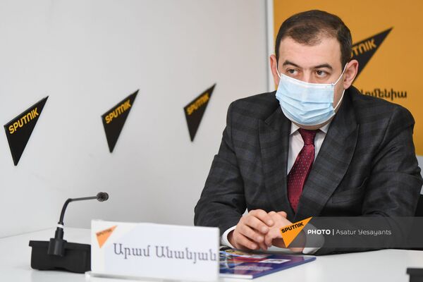 70 лет существования АрмССР обеспечили серьезный цивилизационный прорыв: презентация книги - Sputnik Армения