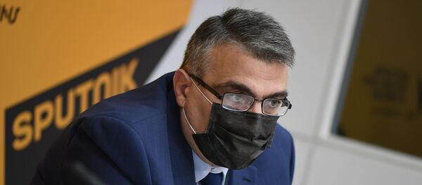 Карен Хачатрян на пресс-конференции на тему Советская Армения в исторических судьбах армянского народа (27 ноября 2020). Еревaн Карен Хачатрян на пресс-конференции на тему Советская Армения в исторических судьбах армянского народа (27 ноября 2020). Еревaн - Sputnik Արմենիա