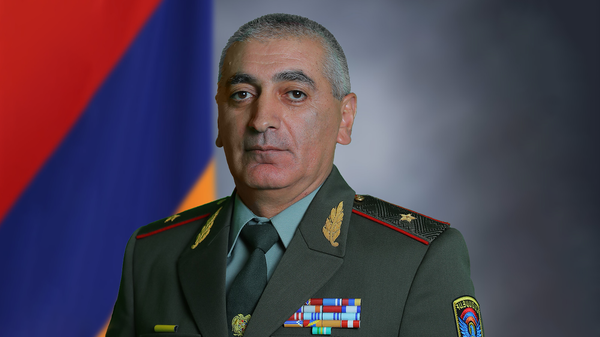 Начальник войск связи - начальника управления связи и АСУ ВС РА Темур Шахназарян - Sputnik Армения
