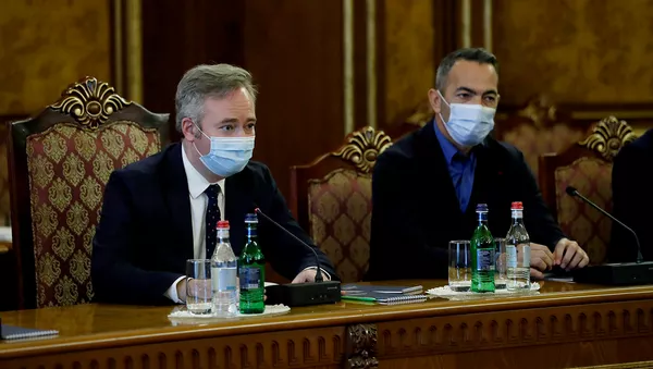 Премьер-министр Никол Пашинян принял госсекретаря Министерства Европы и иностранных дел Франции Жана-Батиста Лемуана и возглавляемую им делегацию (28 ноярбя 2020). Еревaн - Sputnik Армения