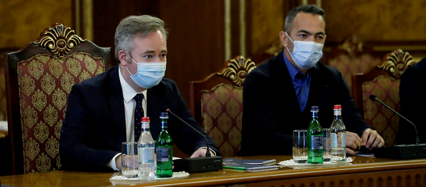 Премьер-министр Никол Пашинян принял госсекретаря Министерства Европы и иностранных дел Франции Жана-Батиста Лемуана и возглавляемую им делегацию (28 ноярбя 2020). Еревaн Премьер-министр Никол Пашинян принял госсекретаря Министерства Европы и иностранных дел Франции Жана-Батиста Лемуана и возглавляемую им делегацию (28 ноярбя 2020). Еревaн - Sputnik Արմենիա