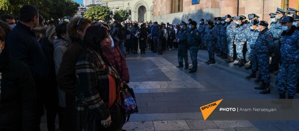 Ситуация у Дома правительства (28 ноября 2020). Еревaн Ситуация у Дома правительства (28 ноября 2020). Еревaн - Sputnik Արմենիա
