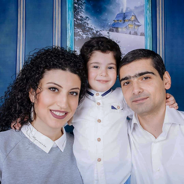 «Գնում եմ Արցախ, որ հետո տղաս չգնա». բժիշկ Նարեկն Ապրիլյանից վերադարձավ, հիմա չստացվեց - Sputnik Արմենիա