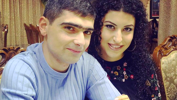 Нарек Месропян с супругой Анной Симонян - Sputnik Армения