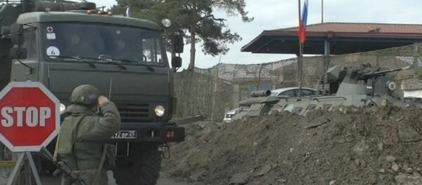 Первые подразделения медицинского отряда специального назначения прибыли в Степанакерт для оказания помощи местному населению (29 ноября 2020). Карабах - Sputnik Армения