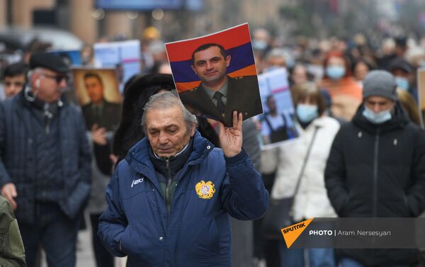 Акция протеста родственников пропавших без вести военнослужащих (29 ноября 2020). Еревaн - Sputnik Армения
