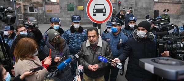 Акция с призывом решить вопрос с военнопленными и пропавшими без вести (29 ноября 2020). Еревaн - Sputnik Արմենիա