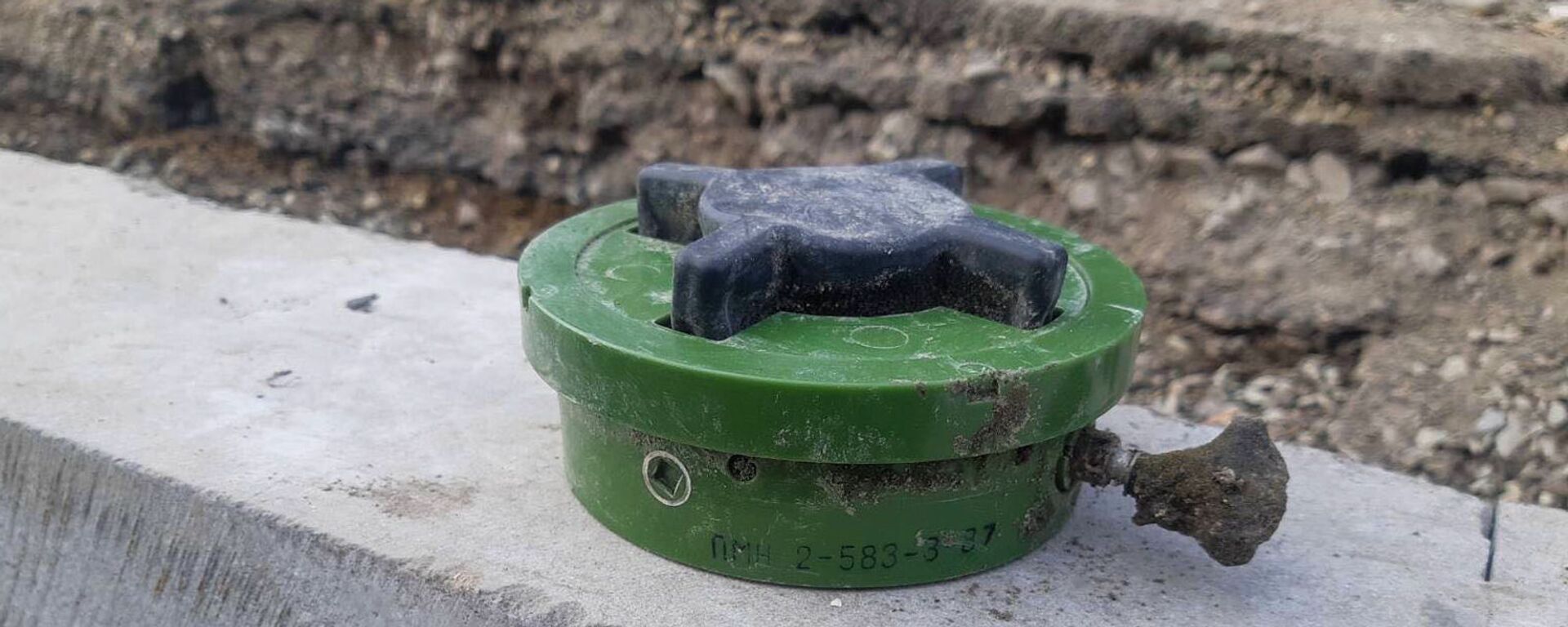 Обезврежена обнаруженная в городе мина (30 ноября 2020). Гюмри - Sputnik Армения, 1920, 09.02.2021