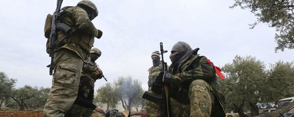 Поддерживаемые Турцией сирийские боевики готовятся отправиться на передовую в провинции Идлиб (11 февраля 2020). Сирия Поддерживаемые Турцией сирийские боевики готовятся отправиться на передовую в провинции Идлиб (11 февраля 2020). Сирия - Sputnik Արմենիա