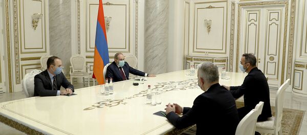 Премьер-министр Никол Пашинян принял братьев Джоркаефф (1 декабря 2020). Еревaн - Sputnik Армения