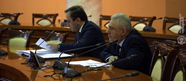 Министр обороны Армении Вагаршак Арутюнян во время очередного заседания министров стран-членов ОДКБ (1 декабря 2020). Еревaн - Sputnik Արմենիա