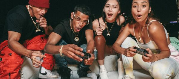 Microsoft выпустили коллекцию украшений по мотивам Xbox - Sputnik Армения