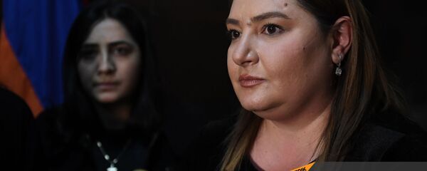 Депутат от фракции Процветающая Армения Ивета Тоноян после встречи представителей оппозиции в здании Верховного органа АРФД (3 декабря 2020). Еревaн - Sputnik Արմենիա