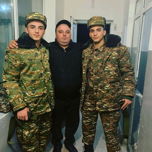 «Միայն թե եղբորս ոչինչ չլինի». Դավիթ Կարենովիչի վերջին խոսքերն իրականացան, երազանքը` ոչ «Միայն թե եղբորս ոչինչ չլինի». Դավիթ Կարենովիչի վերջին խոսքերն իրականացան, երազանքը` ոչ - Sputnik Արմենիա