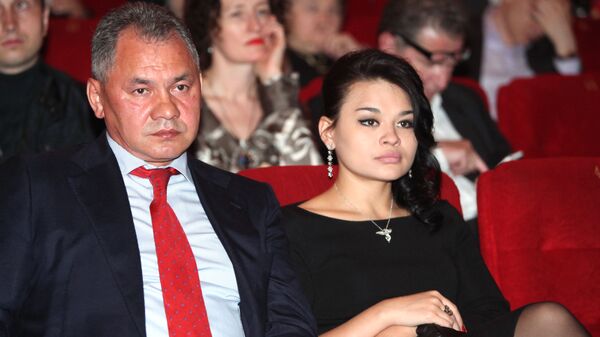 Министр обороны РФ Сергей Шойгу с дочерью Ксенией - Sputnik Армения