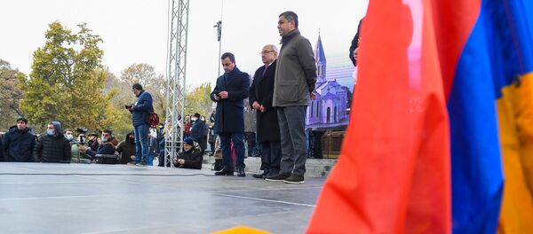 Вазген Манукян и Артур Ванецян на митинге оппозиции с требованием отставки премьер-министра (5 декабря 2020). Еревaн Вазген Манукян и Артур Ванецян на митинге оппозиции с требованием отставки премьер-министра (5 декабря 2020). Еревaн - Sputnik Արմենիա
