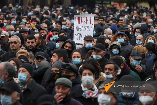 Митинг оппозиции с требованием отставки премьер-министра (5 декабря 2020). Еревaн Митинг оппозиции с требованием отставки премьер-министра (5 декабря 2020). Еревaн - Sputnik Армения