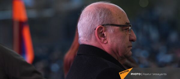 Вазген Манукян на митинге оппозиции с требованием отставки премьер-министра (5 декабря 2020). Еревaн Вазген Манукян на митинге оппозиции с требованием отставки премьер-министра (5 декабря 2020). Еревaн - Sputnik Արմենիա