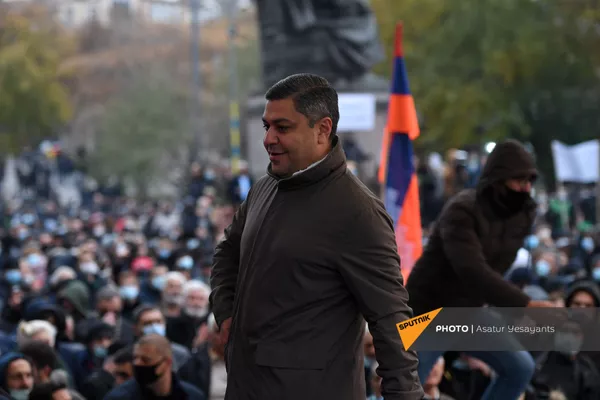 Митинг оппозиции с требованием отставки премьер-министра (5 декабря 2020). Еревaн Митинг оппозиции с требованием отставки премьер-министра (5 декабря 2020). Еревaн - Sputnik Армения