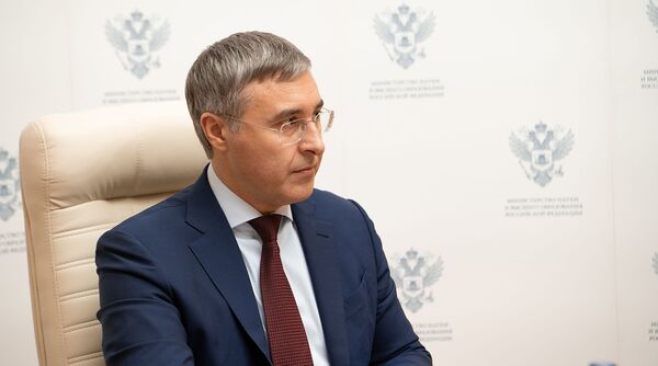 В России решили помочь иностранным студентам, которые не могут учиться из-за пандемии В России решили помочь иностранным студентам, которые не могут учиться из-за пандемии - Sputnik Армения