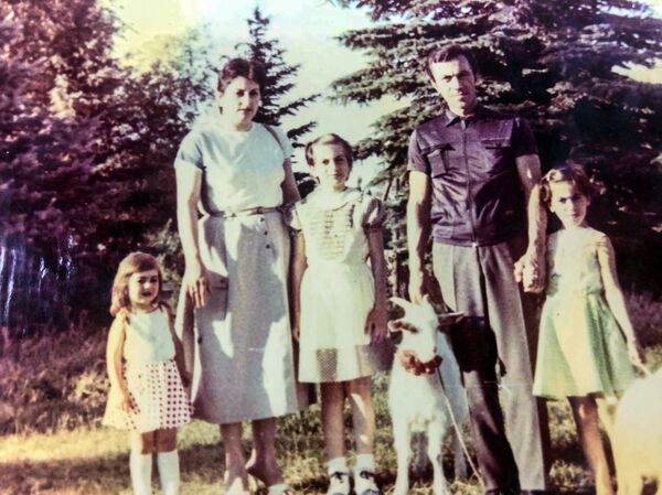 Спитакское землетрясение: когда 7 декабря теряешь не только мать, но и свой день рождения - Sputnik Армения