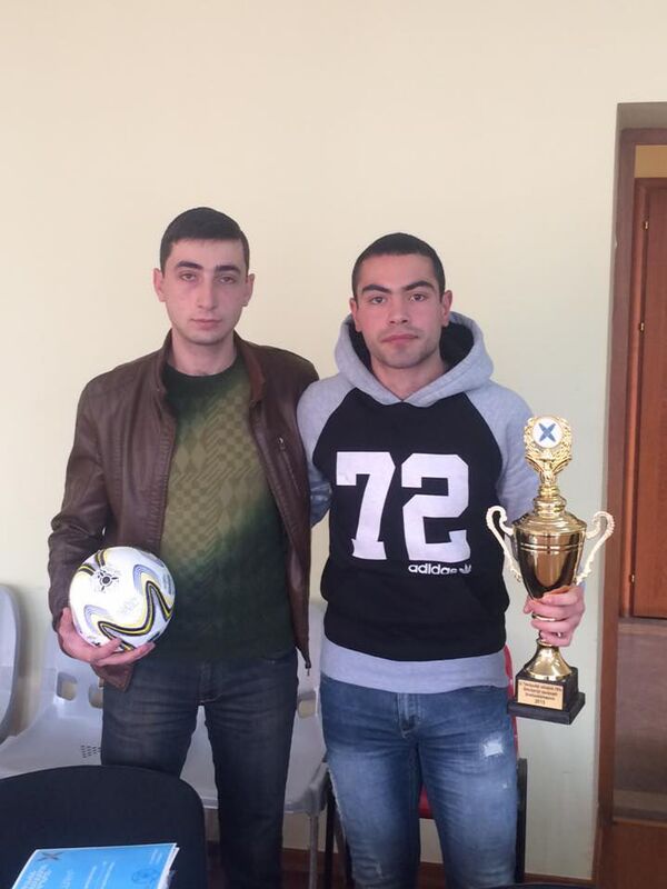 Շտապել է օգնության, բայց դիվերսանտների ծուղակն է ընկել. ռազմական բժիշկ Սաշա Ռուստամյանը Շտապել է օգնության, բայց դիվերսանտների ծուղակն է ընկել. ռազմական բժիշկ Սաշա Ռուստամյանը - Sputnik Արմենիա