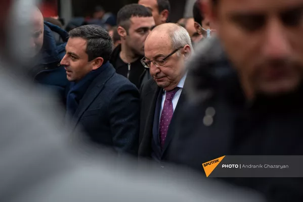 Митинг оппозиции с требованием отставки премьер-министра (5 декабря 2020). Еревaн Митинг оппозиции с требованием отставки премьер-министра (5 декабря 2020). Еревaн - Sputnik Армения