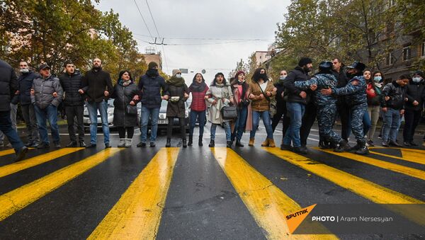 Активисты перекрыли движение центральных улиц столицы (8 декабря 2020). Еревaн - Sputnik Армения