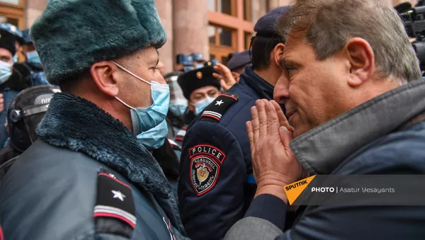 Акция протеста оппозиции перед Домом правительства с требованием отставки правительства Армении во главе с премьер-министром (10 декабря 2020). Еревaн - Sputnik Армения
