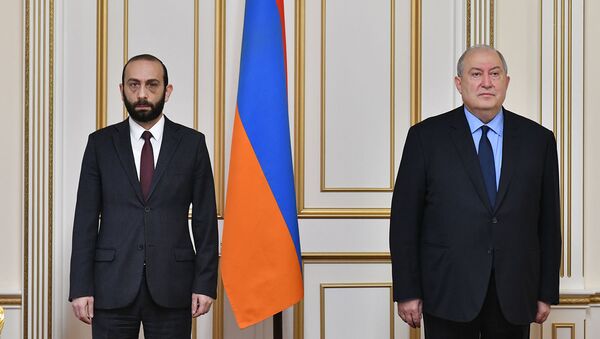Президент Армен Саркисян со спикером Парламента Араратом Мирзояном - Sputnik Армения