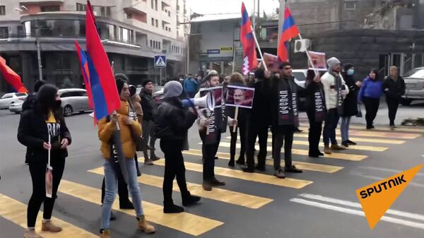 Երևանում ընթանում է «Արժանապատվության երթը»՝ Նիկոլ Փաշինյանի հրաժարականի պահանջով Երևանում ընթանում է «Արժանապատվության երթը»՝ Նիկոլ Փաշինյանի հրաժարականի պահանջով - Sputnik Արմենիա