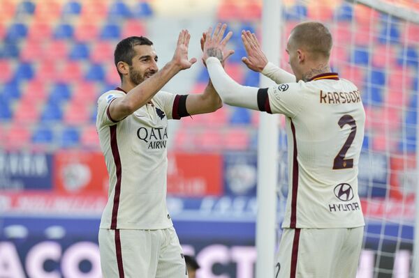 Шесть голов в пяти играх: Мхитарян вновь блеснул в составе Ромы - видео Шесть голов в пяти играх: Мхитарян вновь блеснул в составе Ромы - видео - Sputnik Армения