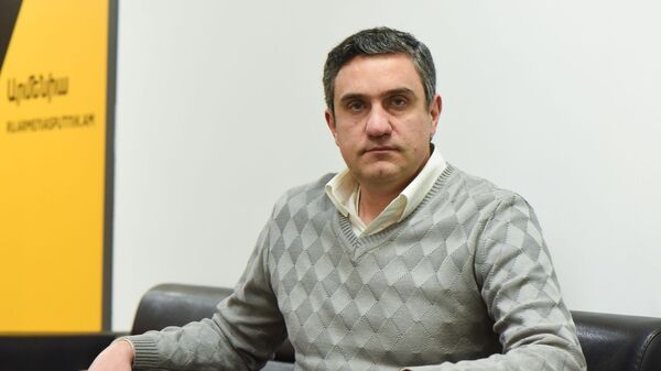 Руководитель партии Одна Армения Артур Газинян в гостях радио Sputnik - Sputnik Армения