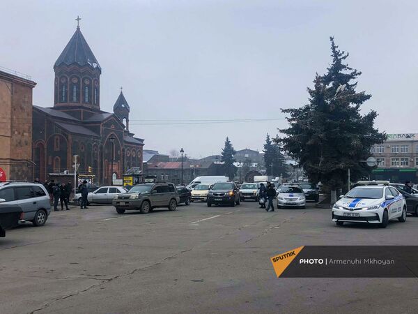 Ինչի՞ համար է մեր կառավարությունը. Գյումրիում պահանջում են Փաշինյանի հրաժարականը Ինչի՞ համար է մեր կառավարությունը. Գյումրիում պահանջում են Փաշինյանի հրաժարականը - Sputnik Արմենիա