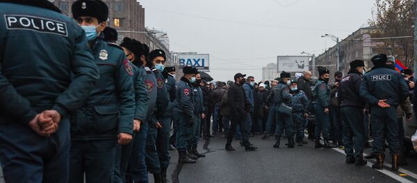 Шествие членов оппозиции с требованием отставки премьер-министра (14 декабря 2020). Еревaн Шествие членов оппозиции с требованием отставки премьер-министра (14 декабря 2020). Еревaн - Sputnik Արմենիա