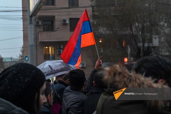 Шествие оппозиции Армения без Никола: парализовано движение на проспекте Комитаса - Sputnik Армения