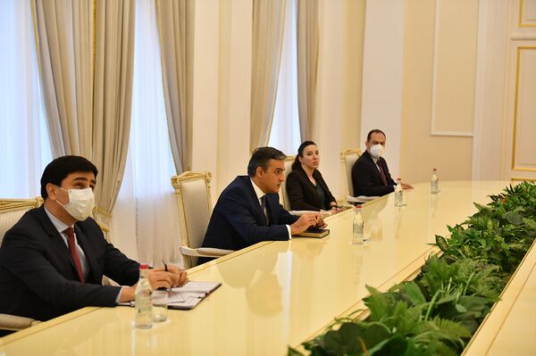Նախագահն իրավաբանների հետ քննարկել է Արցախի հետ կապված միջազգային իրավական խնդիրներ Նախագահն իրավաբանների հետ քննարկել է Արցախի հետ կապված միջազգային իրավական խնդիրներ - Sputnik Արմենիա