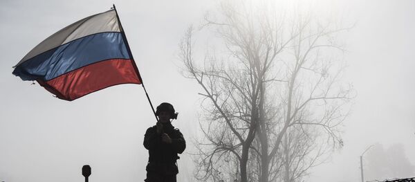 Российский миротворец на блокпосту №6 на въезде в город Шуши - Sputnik Армения