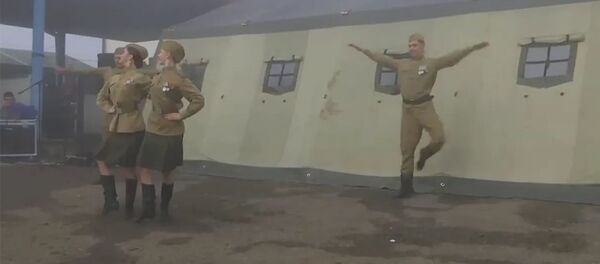 Концерт для российских миротворцев на наблюдательных постах в Лачинском коридоре Концерт для российских миротворцев на наблюдательных постах в Лачинском коридоре - Sputnik Армения