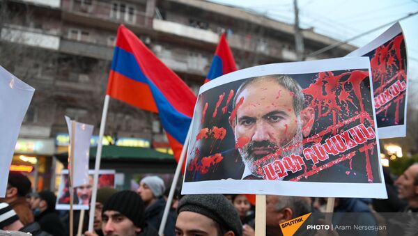 Шествие оппозиции с требованием отставки правительства Армении во главе с премьер-министром (14 декабря 2020). Еревaн - Sputnik Армения