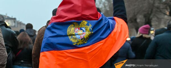 Шествие оппозиции с требованием отставки правительства Армении во главе с премьер-министром (14 декабря 2020). Еревaн Шествие оппозиции с требованием отставки правительства Армении во главе с премьер-министром (14 декабря 2020). Еревaн - Sputnik Армения