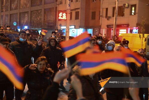 Шествие оппозиции с требованием отставки правительства Армении во главе с премьер-министром (14 декабря 2020). Еревaн - Sputnik Армения