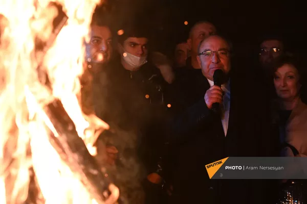 Шествие оппозиции с требованием отставки правительства Армении во главе с премьер-министром (14 декабря 2020). Еревaн Шествие оппозиции с требованием отставки правительства Армении во главе с премьер-министром (14 декабря 2020). Еревaн - Sputnik Армения